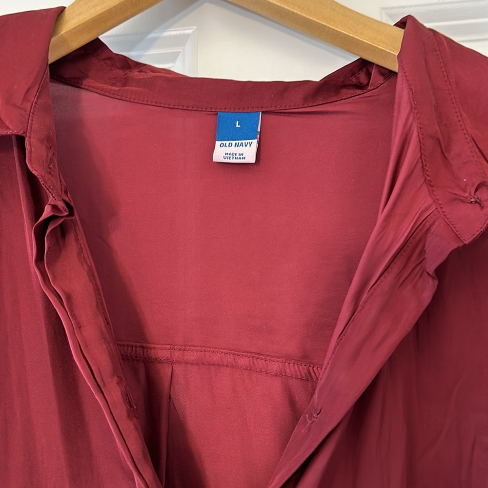 Silk button up - Picture 2 of 2